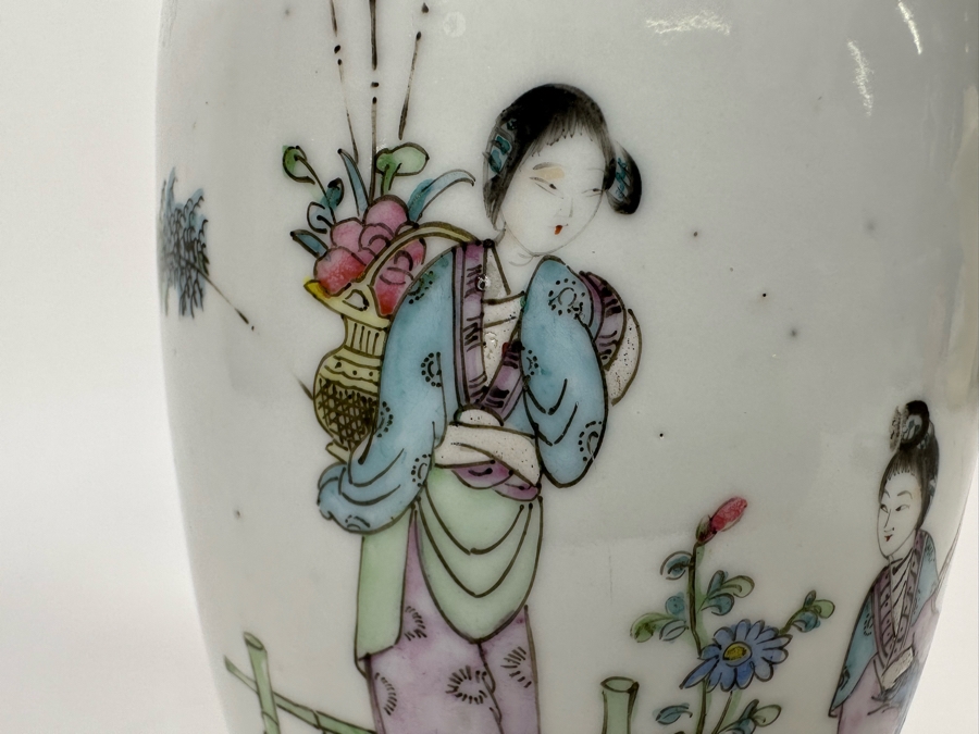 Vintage Signed Chinese Hand Painted Porcelain Vase 9H [Photo 7]