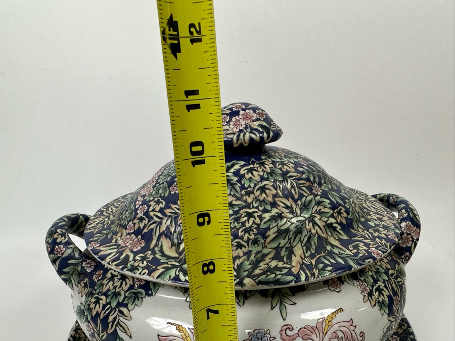 Vintage Signed Chinese Export Soup Tureen With Underplate 13W X 8D X 11H [Photo 26]