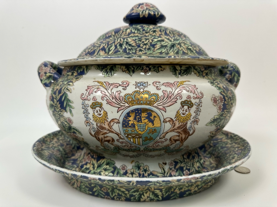 Vintage Signed Chinese Export Soup Tureen With Underplate 13W X 8D X 11H [Photo 3]