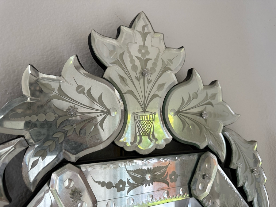 Vintage Venetian Etched Glass Wall Mirror 19.5 X 32.5 [Photo 7]