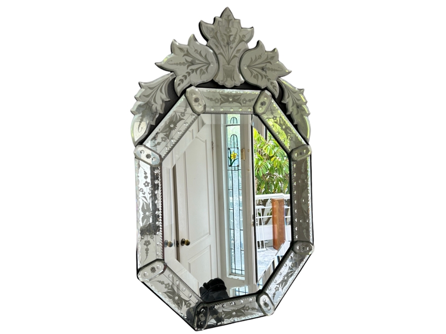 Vintage Venetian Etched Glass Wall Mirror 19.5 X 32.5 [Photo 1]