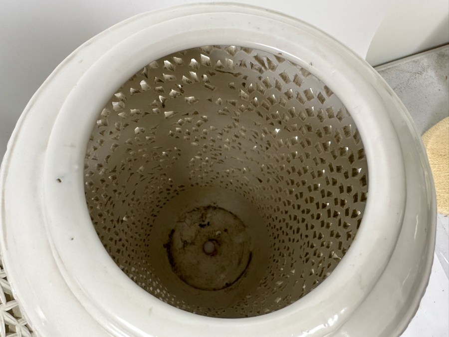 Pair Of Vintage Chinese White Reticulated Porcelain Jars Vases 17H [Photo 9]