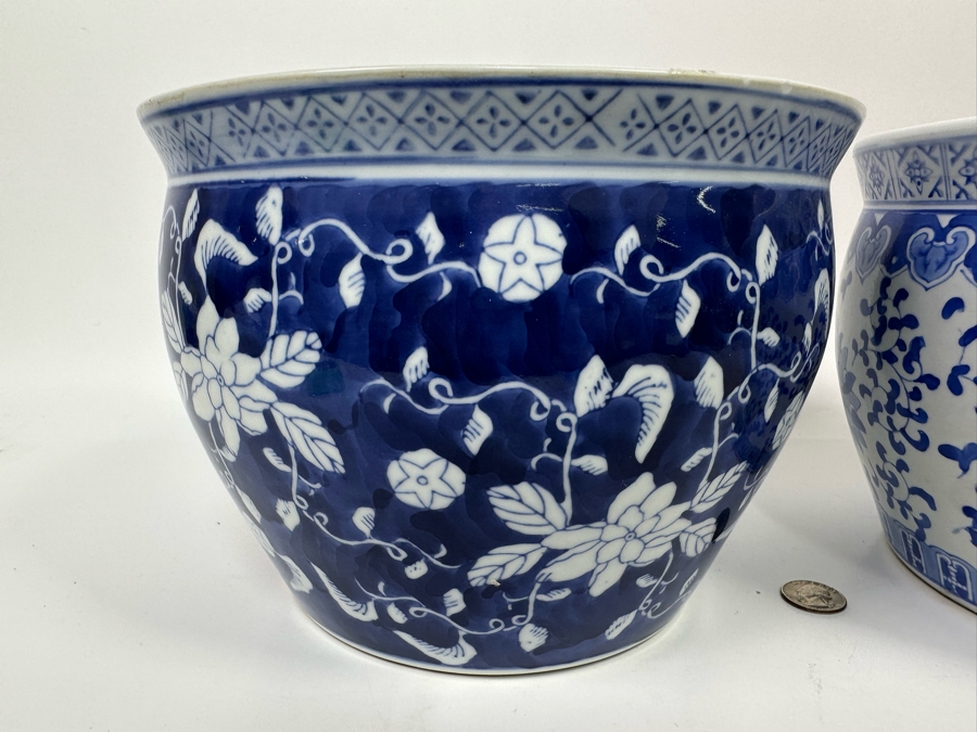 Pair Of Chinese Blue And White Planters 9.5W [Photo 5]