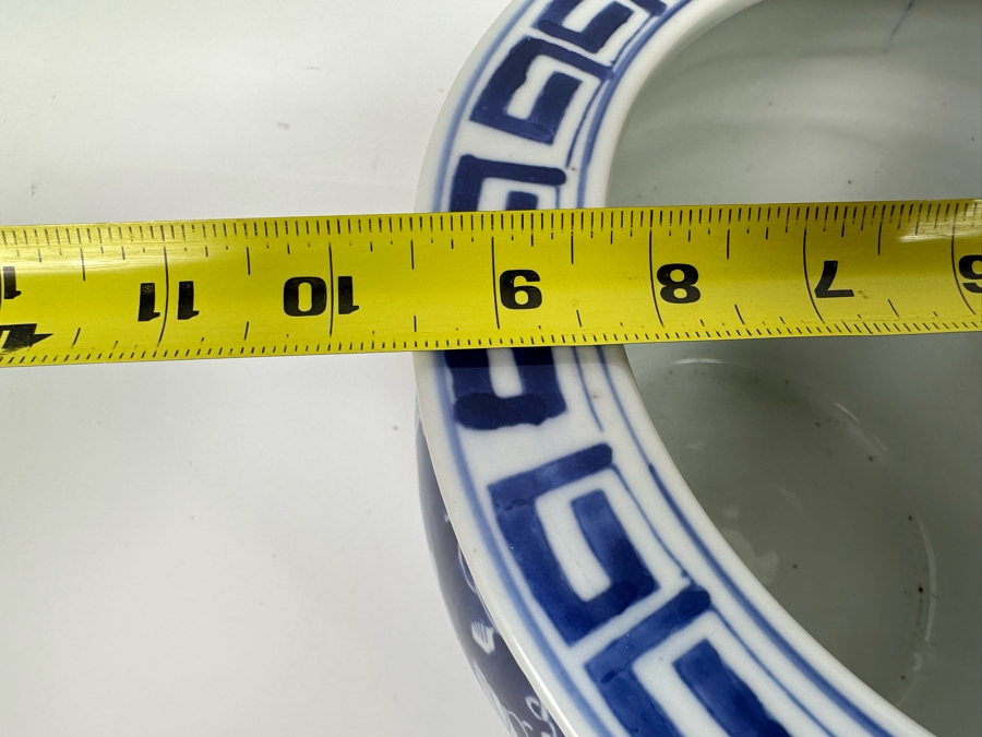 Pair Of Chinese Blue And White Planters 9.5W [Photo 7]