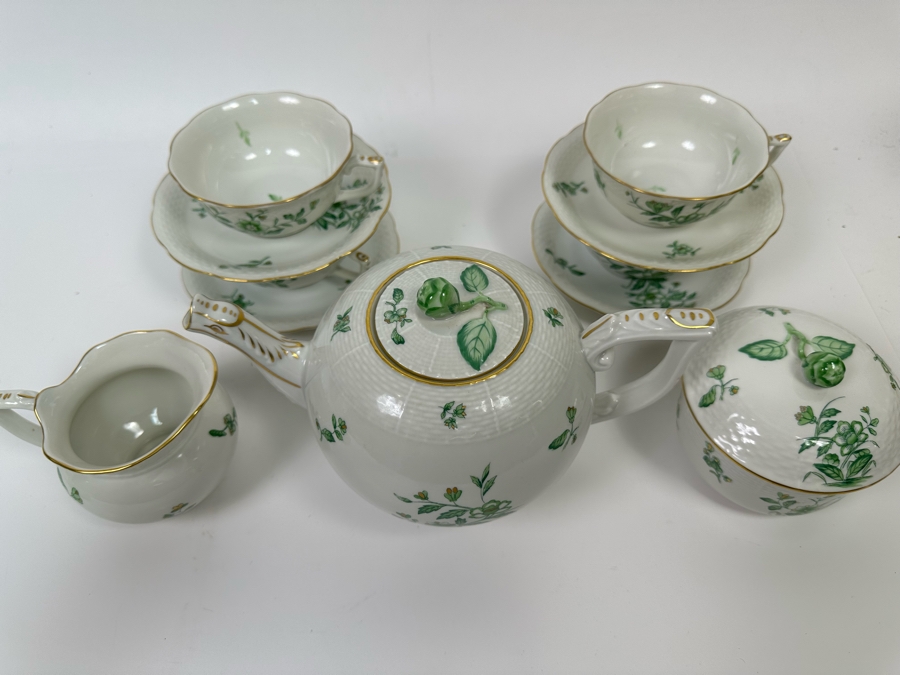 Herend Hungary Tea Service Featuring Teapot, Sugar And Creamer A Four Cups And Saucers [Photo 6]