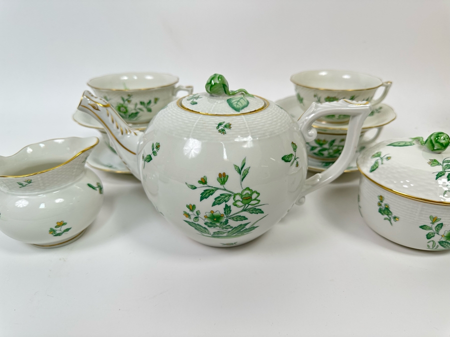 Herend Hungary Tea Service Featuring Teapot, Sugar And Creamer A Four Cups And Saucers [Photo 12]