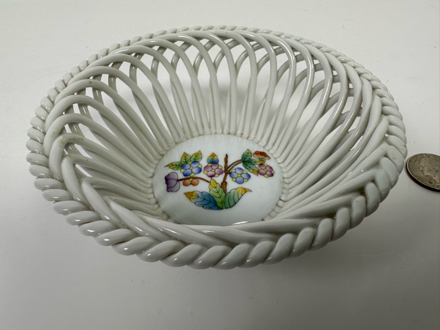 Herend Hungary Hand Painted Openwork Weave Basket Porcelain Dish 5W X 1.5H [Photo 5]