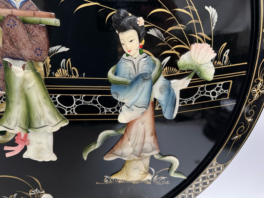 Vintage Round Japanese Wall Plaque With Black Lacquer And Applied Figures 30R [Photo 4]