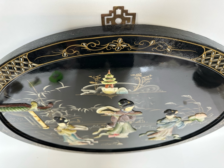 Vintage Round Japanese Wall Plaque With Black Lacquer And Applied Figures 30R [Photo 8]