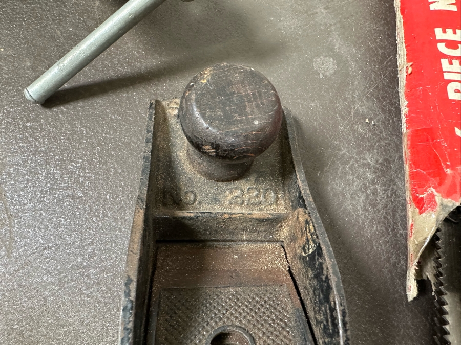 Kennedy Steel Tool Roller Cabinet Tool Chest 27W X 18D X 34H Filled With Tools - See Photos [Photo 9]