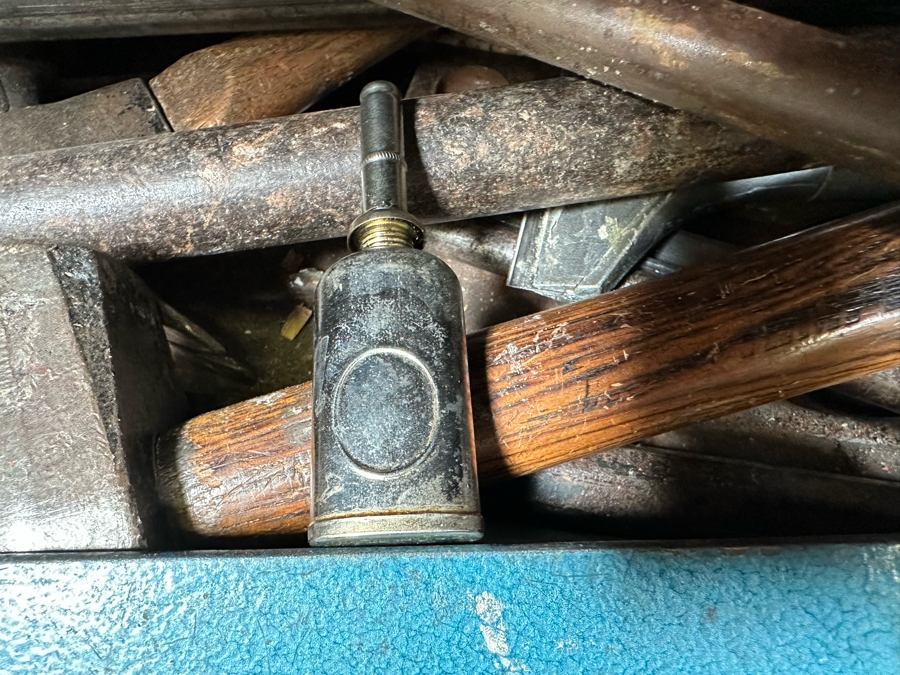 Kennedy Steel Tool Roller Cabinet Tool Chest 27W X 18D X 34H Filled With Tools - See Photos [Photo 26]