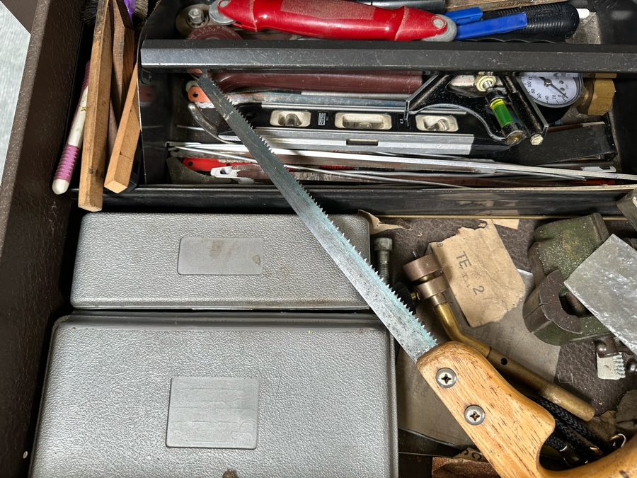 Kennedy Steel Tool Roller Cabinet Tool Chest 27W X 18D X 34H Filled With Tools - See Photos [Photo 12]