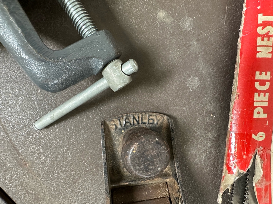 Kennedy Steel Tool Roller Cabinet Tool Chest 27W X 18D X 34H Filled With Tools - See Photos [Photo 10]