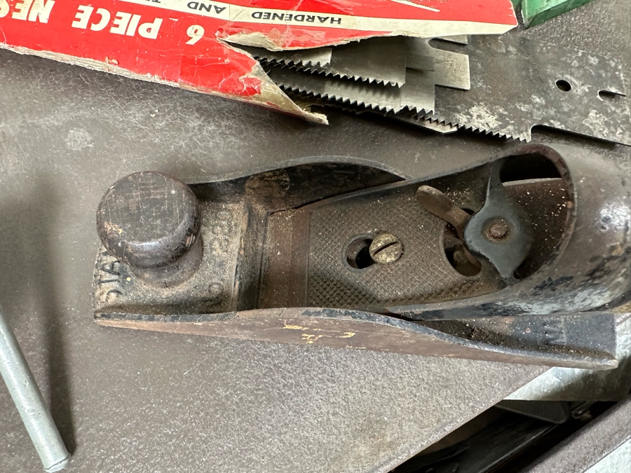 Kennedy Steel Tool Roller Cabinet Tool Chest 27W X 18D X 34H Filled With Tools - See Photos [Photo 8]