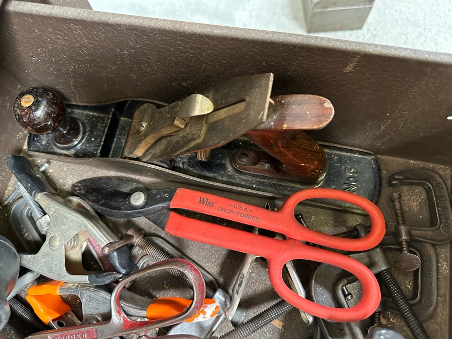 Kennedy Steel Tool Roller Cabinet Tool Chest 27W X 18D X 34H Filled With Tools - See Photos [Photo 22]