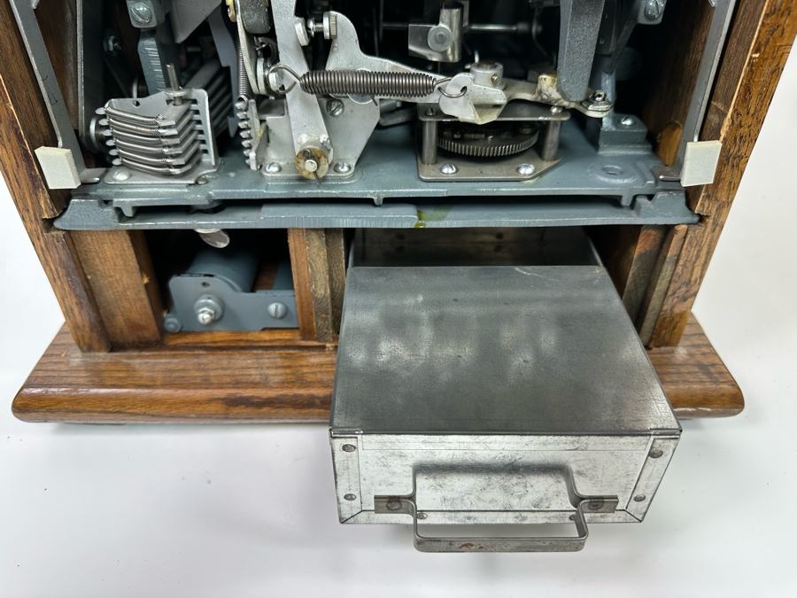 1940s Mills 25 Cent Black And Gold Golden Nugget Slot Machine Believed To Be A Reproduction In Great Working Condition Loaded With Quarters Ready To Payout 16W X 15.5D X 26H [Photo 18]