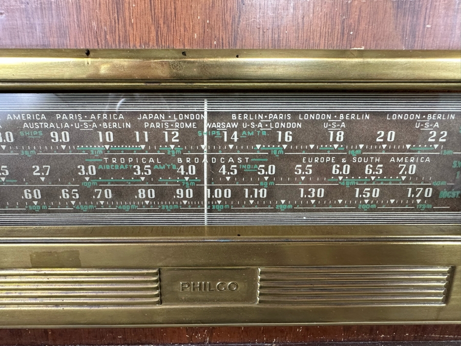 Mid-Century Philco Tube AM/SW Radio Working 18W X 10D X 14H [Photo 6]