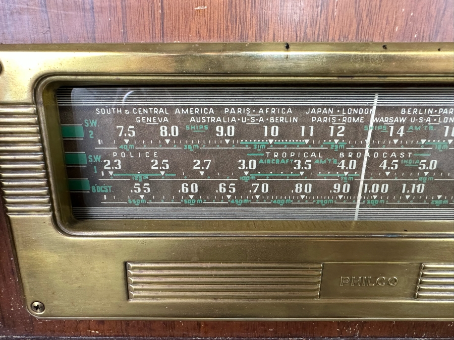 Mid-Century Philco Tube AM/SW Radio Working 18W X 10D X 14H [Photo 5]