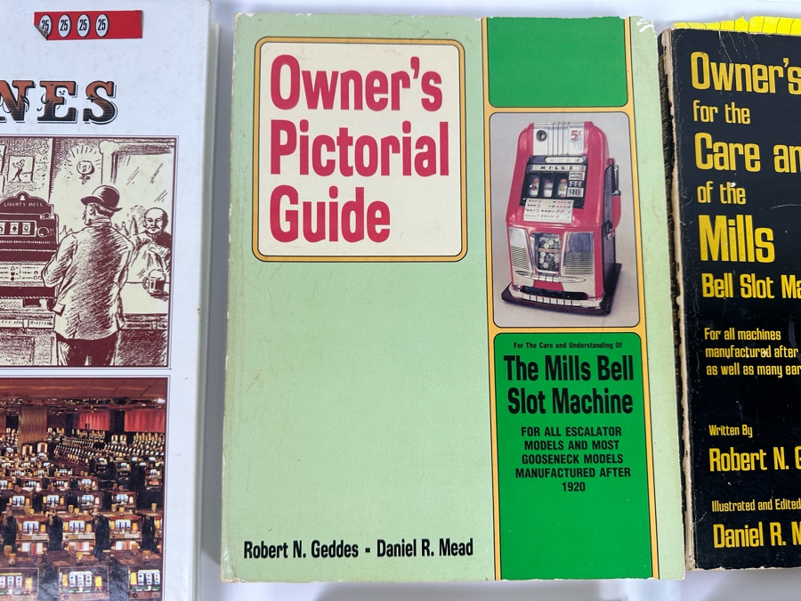 Collection Of Seven Vintage Slot Machine Books [Photo 4]