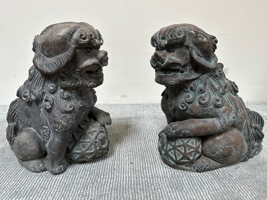 Pair Of Signed Mid-Century Foo Dogs Garden Statuary 16W X 11D X 16H [Photo 4]