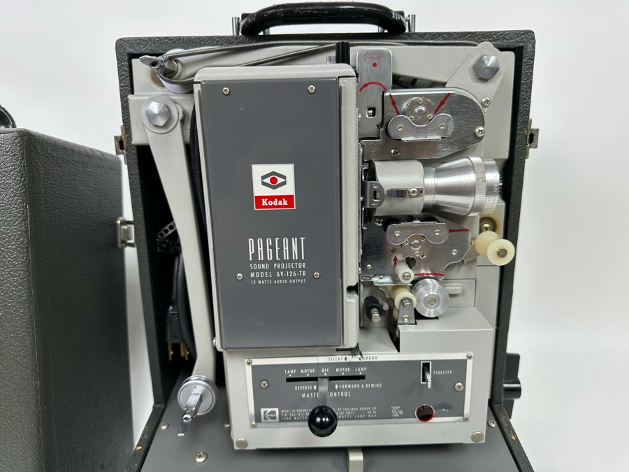 Vintage Kodak Pageant 16mm Moview / Sound Projector 12W X 11D X 16H [Photo 7]