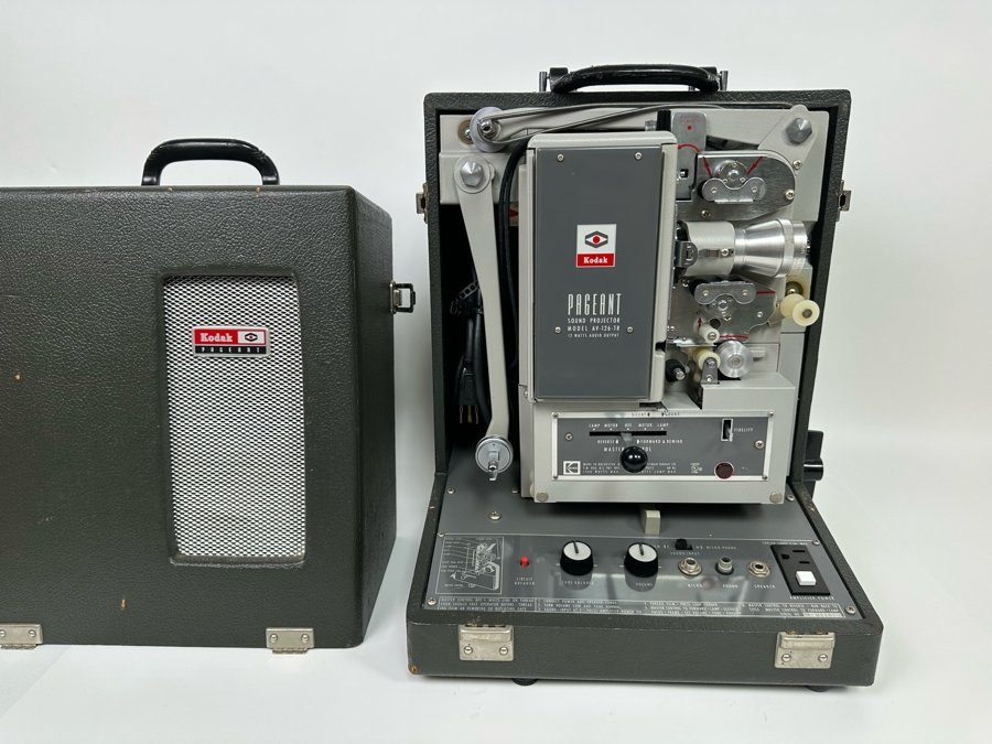 Vintage Kodak Pageant 16mm Moview / Sound Projector 12W X 11D X 16H [Photo 2]