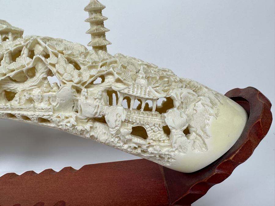 Faux Ivory Resin Decorative Sculpture 31W X 4D X 10H [Photo 7]