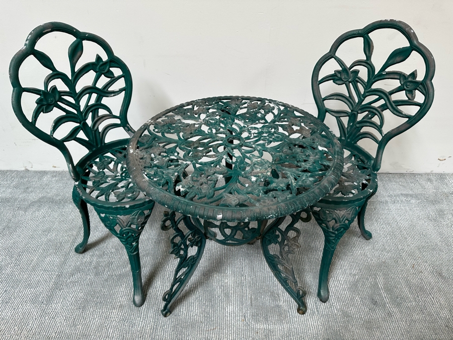 Outdoor Cast Aluminum Outdoor Patio Furniture Set With 24'R Table And Two Chairs (Paint Is Peeling) [Photo 4]