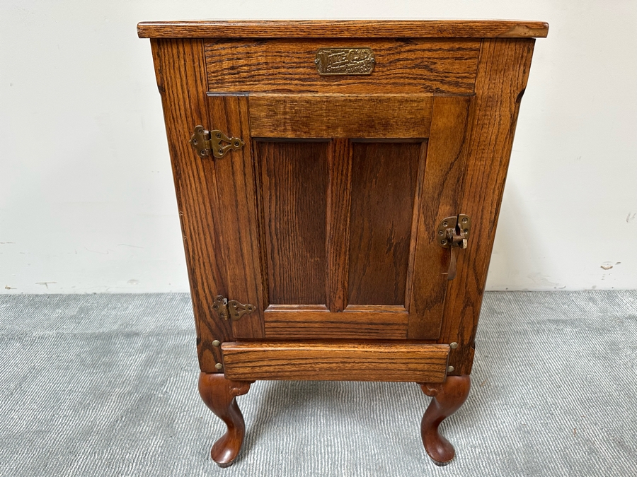 White Clad Reproduction Ice Box Cabinet 22W X 16D X 36H [Photo 3]