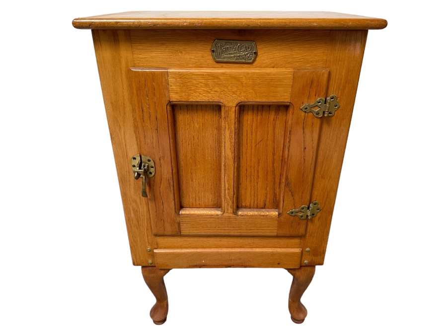 White Clad Reproduction Ice Box Cabinet 22.5W X 16.5D X 35H [Photo 1]