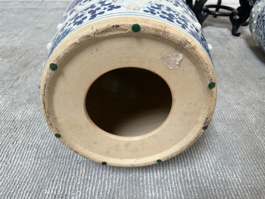 Pair Of Chinese Hand Painted Blue & White Porcelain Garden Stools Seats With Wooden Stands 18H [Photo 17]
