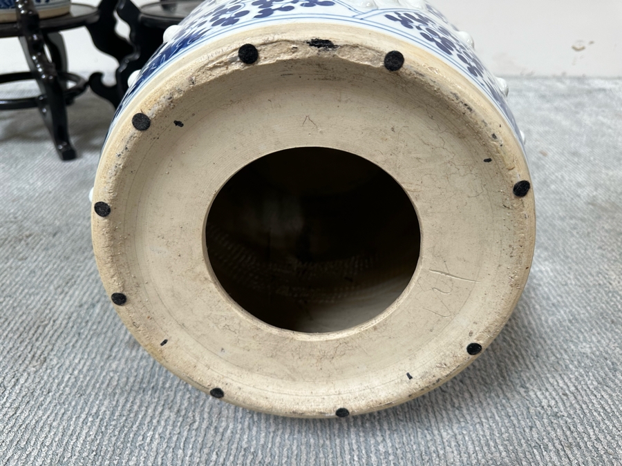 Pair Of Chinese Hand Painted Blue & White Porcelain Garden Stools Seats With Wooden Stands 18H [Photo 15]