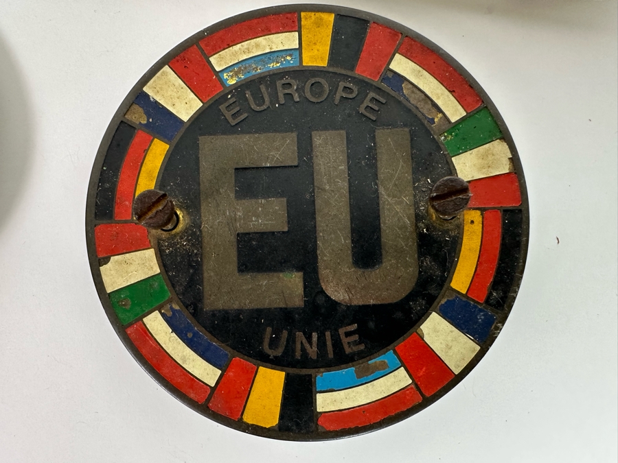 Collection Of Vintage Vehicle Car Grille Badges Emblems [Photo 8]