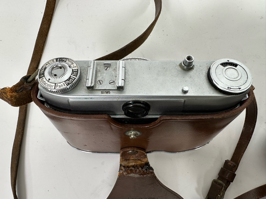 Pair Of Vintage Kodak Film Cameras: Retinette & Retina III S [Photo 11]