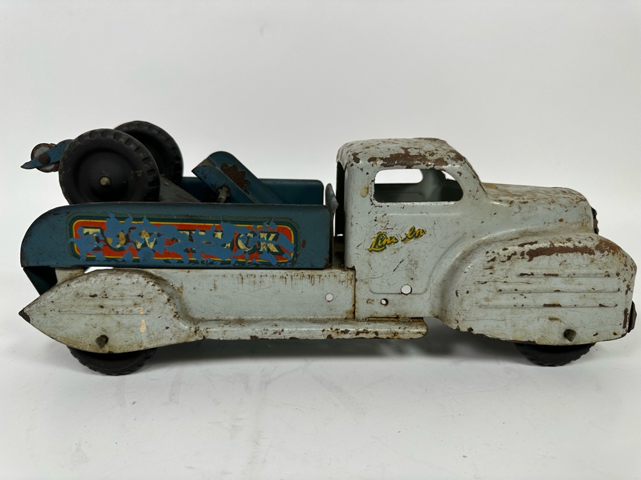Old 1940s Lincoln Toy Truck Pressed Steel Tow Truck 13W X 4D X 5H [Photo 2]