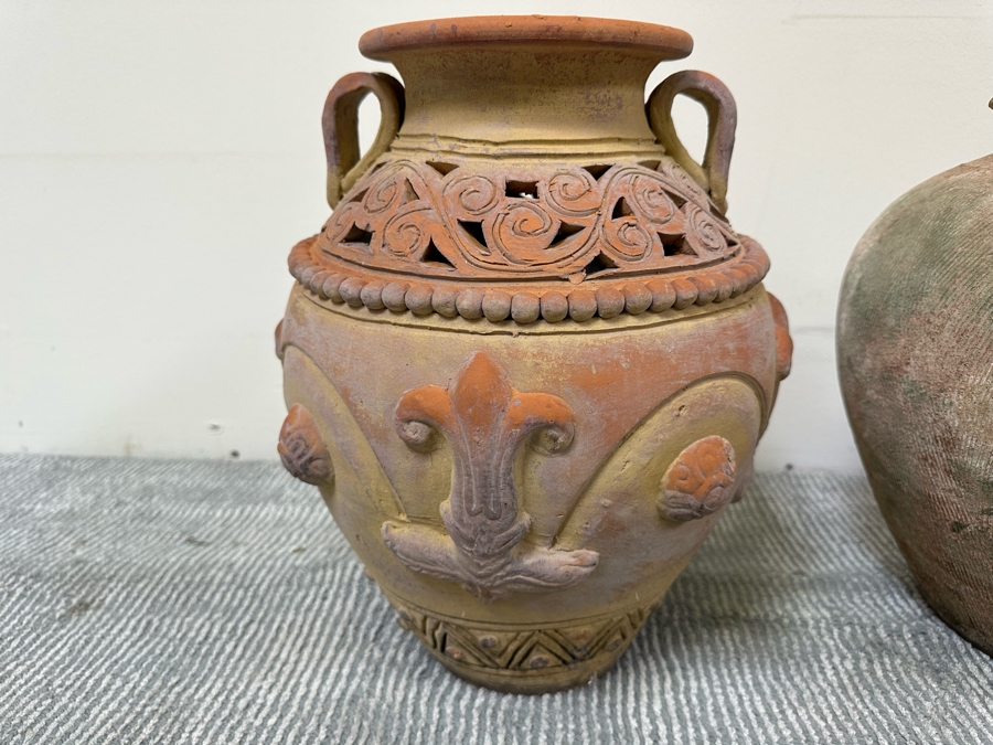 Pair Of Flower Pots 13H And 14H [Photo 5]