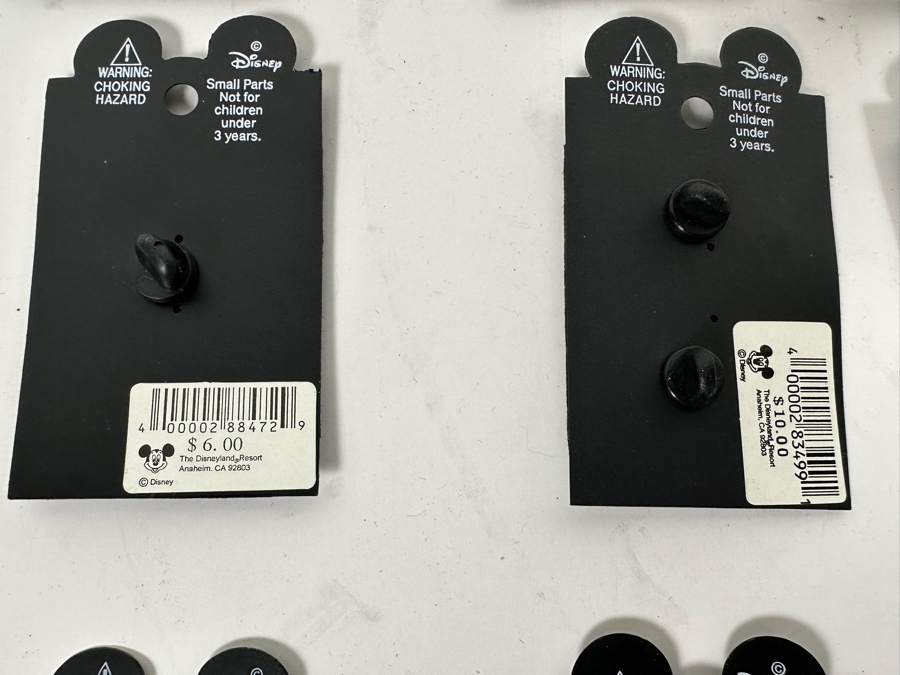 Collection Of Vintage Disneyland Trading Pins New On Cards Four Limited Edition Pins [Photo 17]