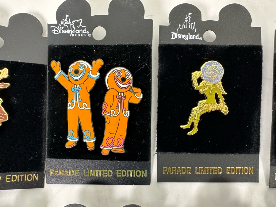 Collection Of Vintage Disneyland Trading Pins New On Cards Mainly Disneyland Parade Limited Edition Pins [Photo 5]