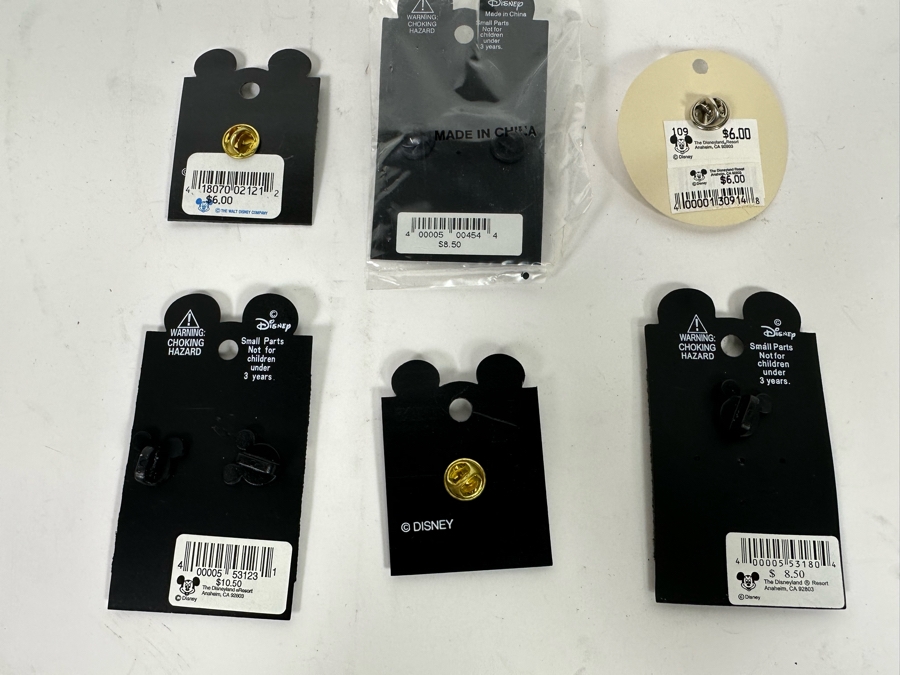 Collection Of Vintage Disneyland Trading Pins Mostly New On Cards One Limited Edition Pirates Of The Caribbean [Photo 9]