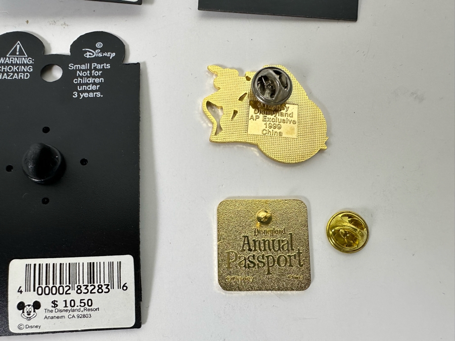 Collection Of Vintage Disneyland Trading Pins Most Are New On Cards [Photo 10]