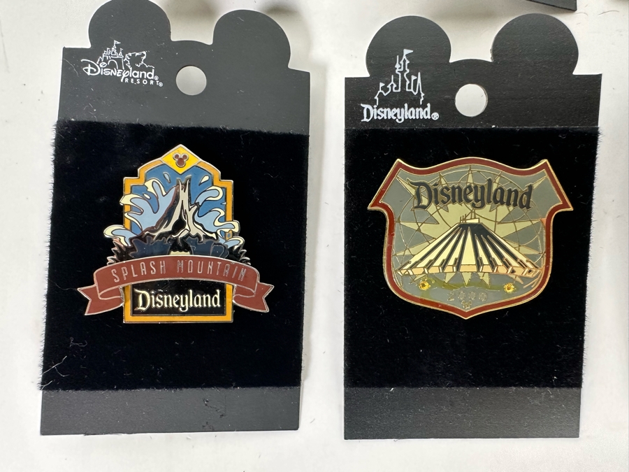 Collection Of Vintage Disneyland Trading Pins Most Are New On Cards