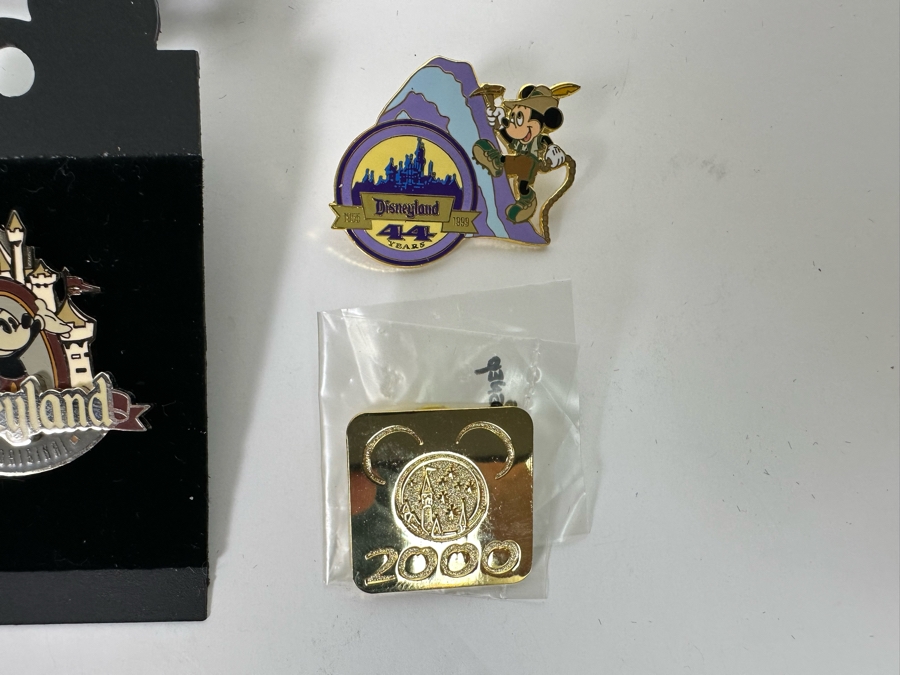 Collection Of Vintage Disneyland Trading Pins Most Are New On Cards [Photo 8]