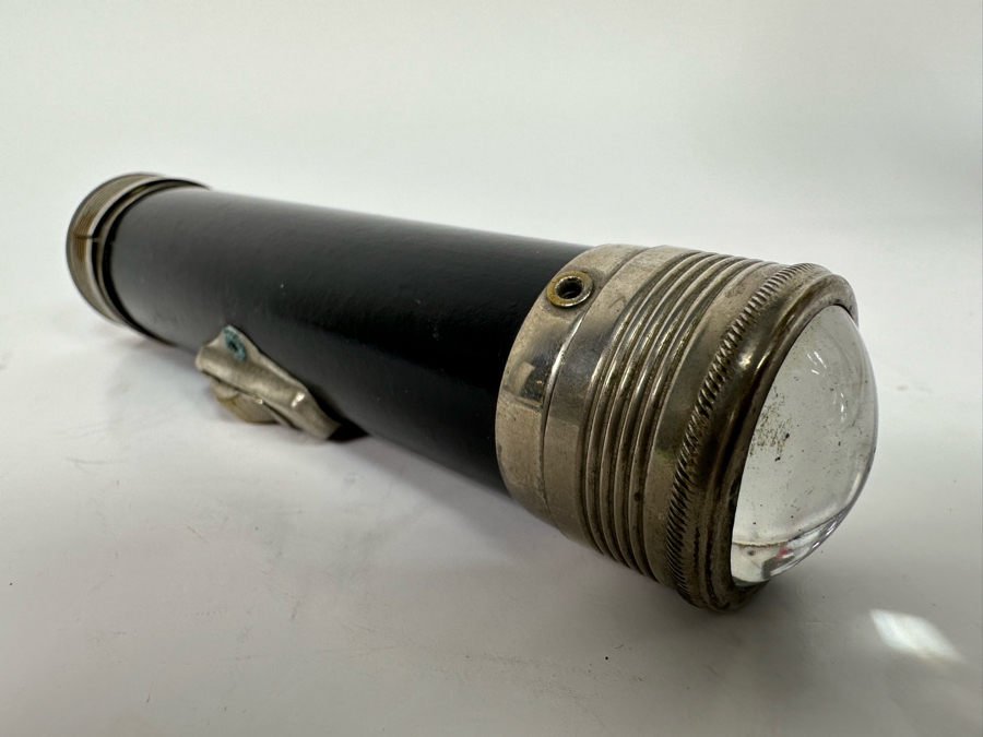 Antique Early Flashlight Battery Powered 5.5L