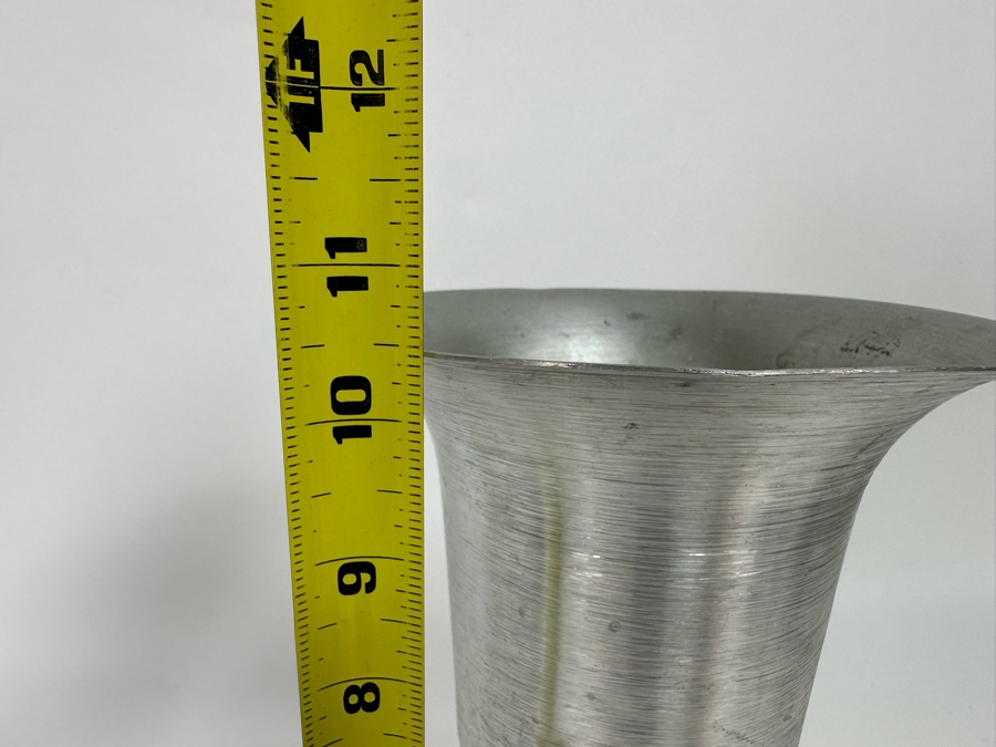 Vintage Art Deco WIRA Spun Brushed Aluminum Vase 10.5H [Photo 7]