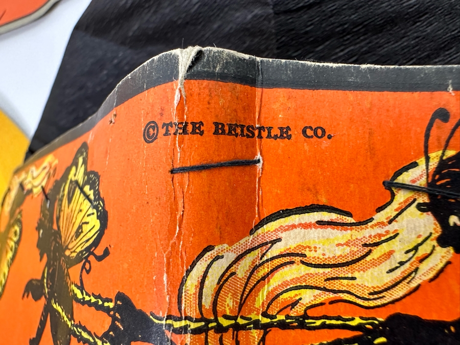 Collection Of Vintage Halloween Decorations [Photo 8]