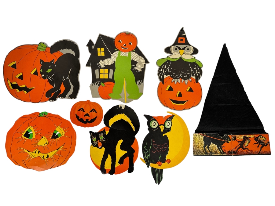 Collection Of Vintage Halloween Decorations [Photo 1]