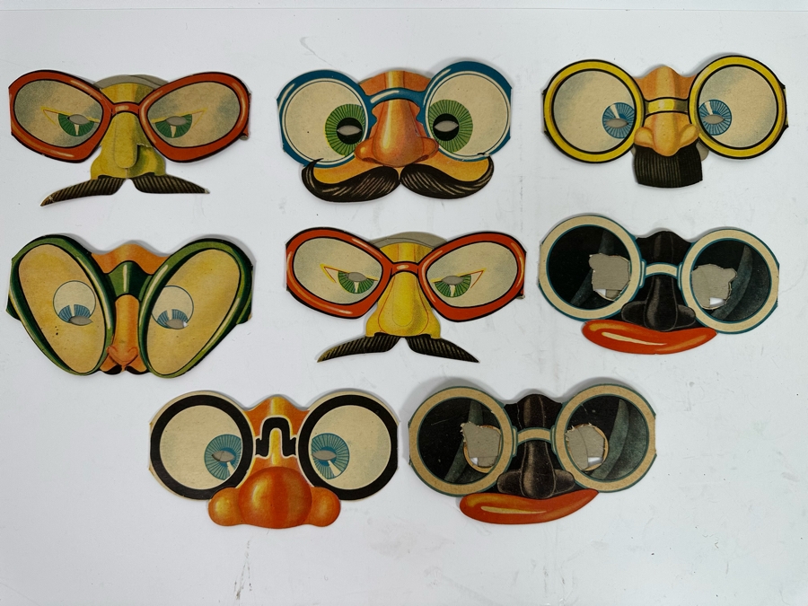 Collection Of Vintage Halloween Party Masks [Photo 2]