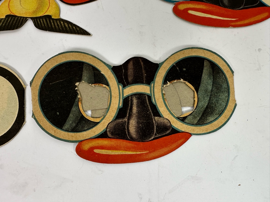 Collection Of Vintage Halloween Party Masks [Photo 4]