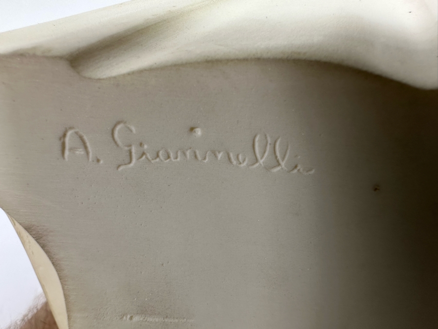 Vintage Virgin Mary Resin Arnoldo Giannelli Bust Sculpture Signed A. Giannelli 8W X 6D X 11H [Photo 14]