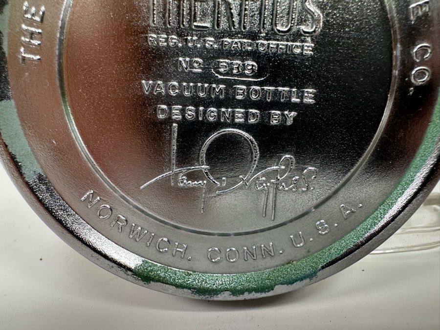 Henry Dreyfuss For Thermous Vintage Machine Age Art Deco Decanter 6W X 5.5H With Triangular Tray 9.5 X 9 1930s In Excellent Condition [Photo 12]